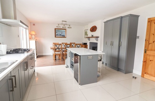 Killorglin Cottage | 17 CLOVER HILL, pet friendly in Killorglin, County Kerry