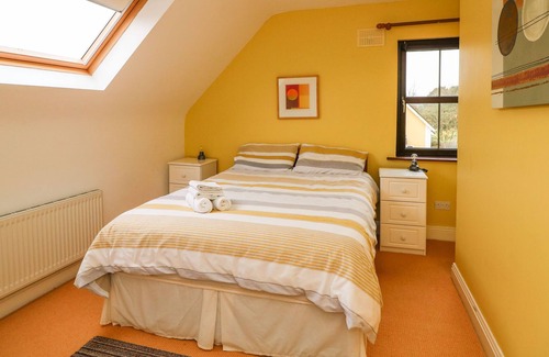 Fethard on Sea House | 17 THE CLOVERS, pet friendly in Fethard-On-Sea, County Wexford