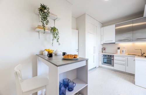 Glyfada Apartment | 170 m² Apartment ∙ 3 bedrooms ∙ 6 guests