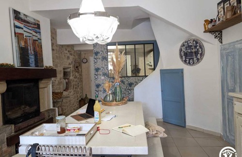 Causses-et-Veyran House | 170 m² Gîte ∙ 5 bedrooms ∙ 10 guests