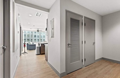 Martin Luther King Condo | 175 LEX - Two Bedroom Condo, Walkable Downtown!