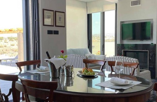 Pissouri Villa | 175 m² Villa ∙ 3 bedrooms ∙ 7 guests