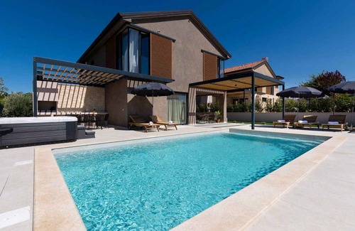 Kadumi Villa | 175 m² Villa ∙ 3 bedrooms ∙ 6 guests
