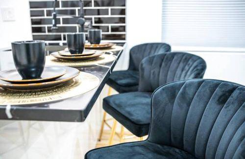 North Philadelphia West Apartment | 177 m² Apartment ∙ 2 bedrooms ∙ 4 guests