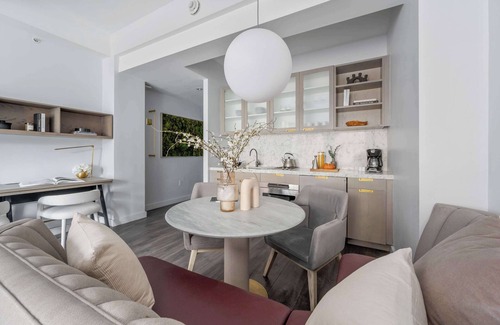 Tribeca Apartment | 17John: Executive King Suite with Sofa Bed