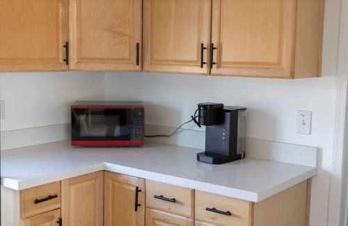 Bel Air House | 17th ave Unit B Casita · Cozy Luxury | Central Phoenix | Minutes to GOLF