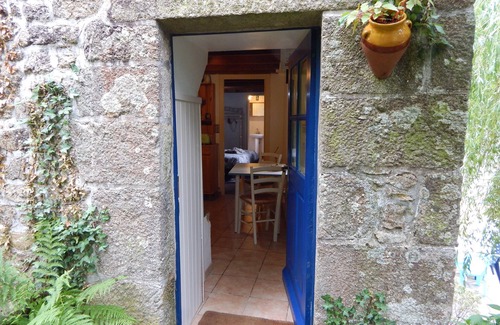 Melrand Apartment | 17th century apartment Ideal for couples and pet friendly