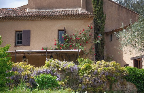 Cotignac Villa | 17th century estate with swimming pool and AC