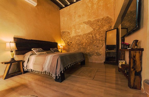 Zona Centro Apartment | 17th century Lanz House-center-cathedral-bicycle#5