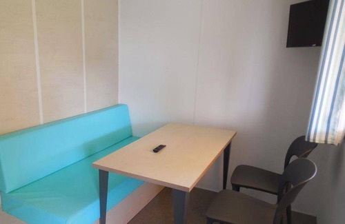 Pont-l'Eveque House | 18 m² Mobile home ∙ 1 bedroom ∙ 2 guests