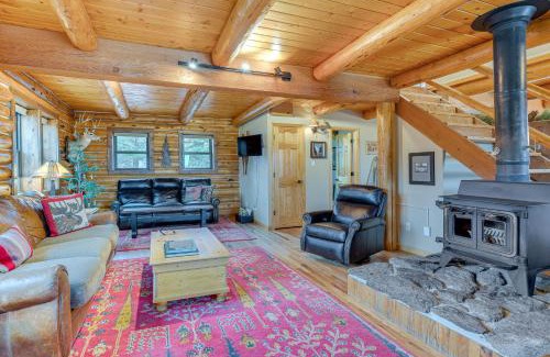 Cotopaxi House | 18 Mi to Royal Gorge Peaceful Mtn Cabin with Porch!