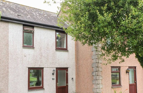 Chysauster Cottage | 18 OLD COURT, pet friendly, with pool in Penzance