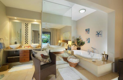 Pointe aux Biches Apartment | 180 m² Apartment ∙ 3 bedrooms ∙ 127 guests