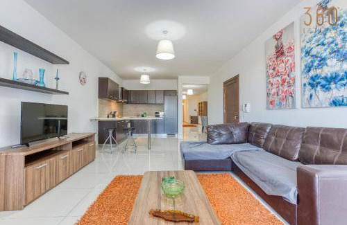 Luqa Apartment | 180 m² Apartment ∙ 2 bedrooms ∙ 7 guests