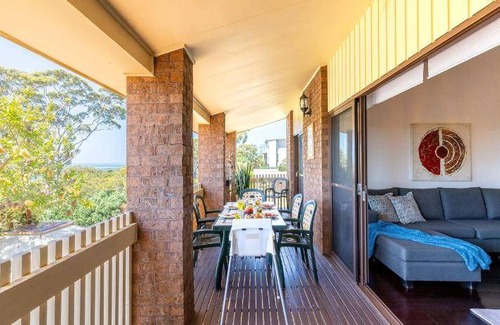 Nelson Bay House | 180 m² House ∙ 3 bedrooms ∙ 6 guests