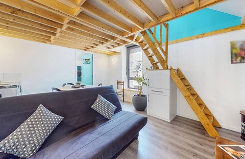 Neuilly-le-Vendin House | 180 m² House ∙ 6 bedrooms ∙ 12 guests