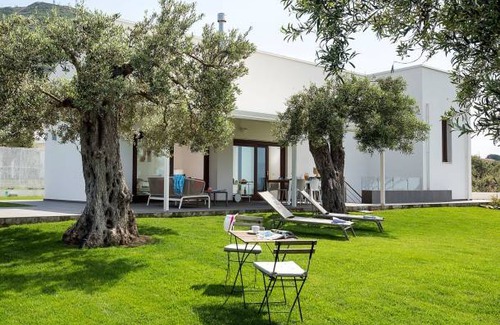 Cefalu House | 180 m² House ∙ 3 bedrooms ∙ 6 guests