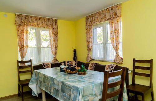 Sapareva Banya House | 180 m² House ∙ 6 bedrooms ∙ 14 guests