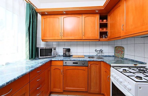 Balatonszarszo House | 180 m² House ∙ 6 bedrooms ∙ 12 guests