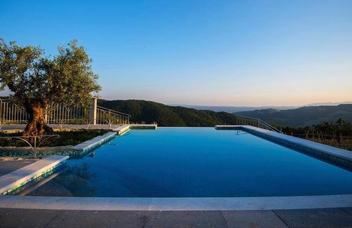 Trevinano House | 180 m² House ∙ 5 bedrooms ∙ 9 guests