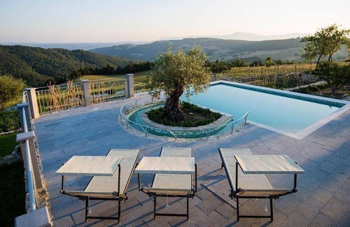 Trevinano House | 180 m² House ∙ 5 bedrooms ∙ 9 guests