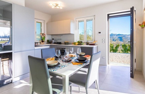 Montelupo Albese Villa | 180 m² Villa ∙ 2 bedrooms ∙ 4 guests