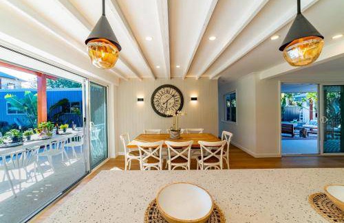 Shoal Bay Villa | 180 m² Villa ∙ 5 bedrooms ∙ 15 guests