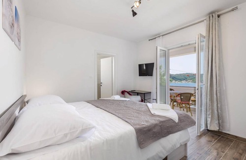 Rab Town House | 181 m² House ∙ 4 bedrooms ∙ 8 guests
