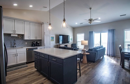 Surf City House | 184 REVIEWS 10 EXCEPTIONAL 150 FEET TO OCEAN-NEWLY RENOVATED-BEAUTIFUL VIEWS!