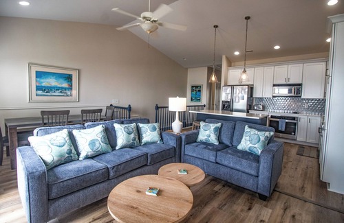 Surf City House | 184 REVIEWS 10 EXCEPTIONAL 150 FEET TO OCEAN-NEWLY RENOVATED-BEAUTIFUL VIEWS!