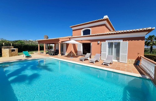 Alfarrobeira House | 185 m² House ∙ 3 bedrooms ∙ 6 guests