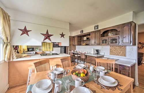 Newtonville House | 185 m² House ∙ 3 bedrooms ∙ 8 guests
