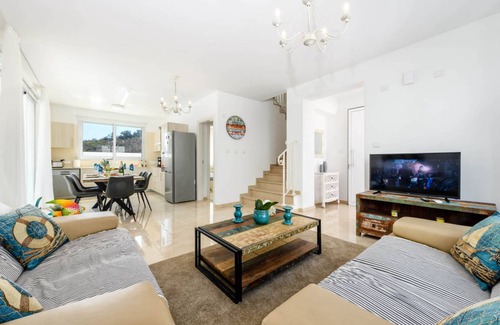 Protaras Villa | 185 m² Villa ∙ 4 bedrooms ∙ 8 guests