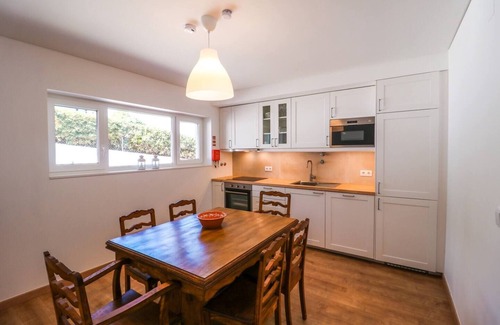 Cascais Apartment | 188 Apartments - Lantana (pool, garden and patio)