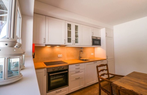 Cascais Apartment | 188 Apartments - Lantana (pool, garden and patio)