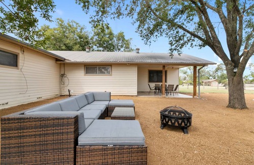 Stonewall House | 189 m² House ∙ 3 bedrooms ∙ 8 guests