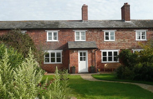 Orford Cottage | 18th Century Cottage In Historic Orford, Close To Aldeburgh, Snape, Southwold