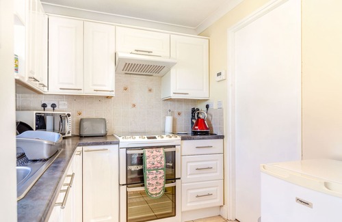 Boscundle Cottage | 19 CORMORANT DRIVE (THE ANNEXE), with a garden in St. Austell
