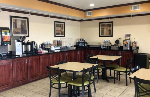 St. Robert Hotel | 19 m² Hotel ∙ 8 guests