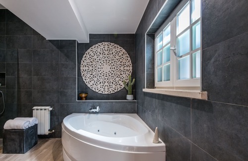 Nossa Senhora do Populo Bed & Breakfast | 19 Tile Ceramic Concept - by Unlock Hotels