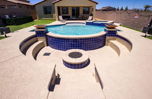 Henderson House | 1900 SqFt House W/25Ft Heated Pool/Spa- Strip View