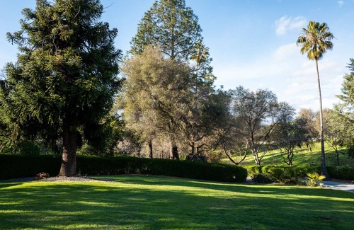 Newcastle House | 1906 Victorian Farmhouse and Cottage on Beautiful Ranch near Folsom Lake