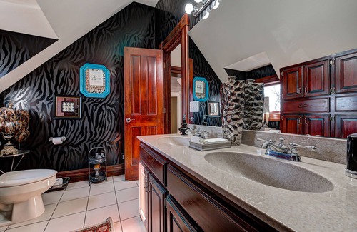 Edmond Other | 1908 Victorian Farmhouse (Unit A)