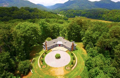 Lynn House | 1920's Historic Mountain Home