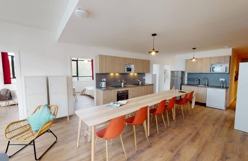 Asnieres-sur-Seine Resort | 193 m² Private room ∙ 1 bedroom ∙ 1 guest