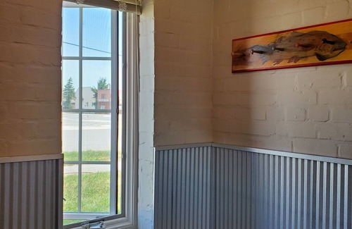 Cascade Cottage | 1930 converted Brick Gas Station in Cascade Montana