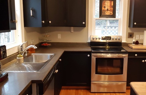 Halifax Apartment | 1930's Gingerbread Style - Ambience & Waterviews