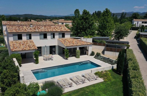 Malaucene Villa | 195 m² Villa ∙ 4 bedrooms ∙ 10 guests