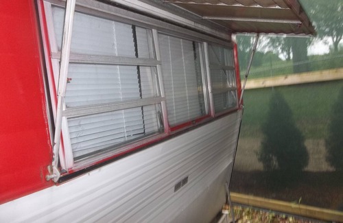 Scottdale House | 1950's Retro experience. Classic RV.