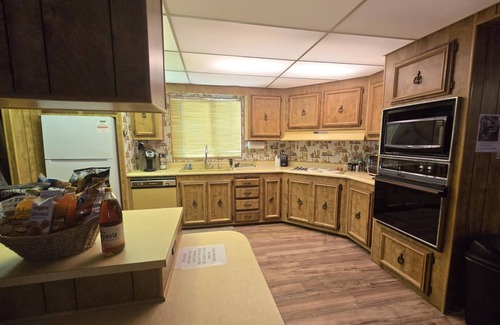 Cienega Springs House | 1970's Hidden Gem 2,600 ft from the River, 1970'S HIDDEN GEM 2600 FEET FROM THE RIVER